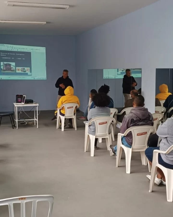 Palestra sobre: Programas de atividade física e Esportes